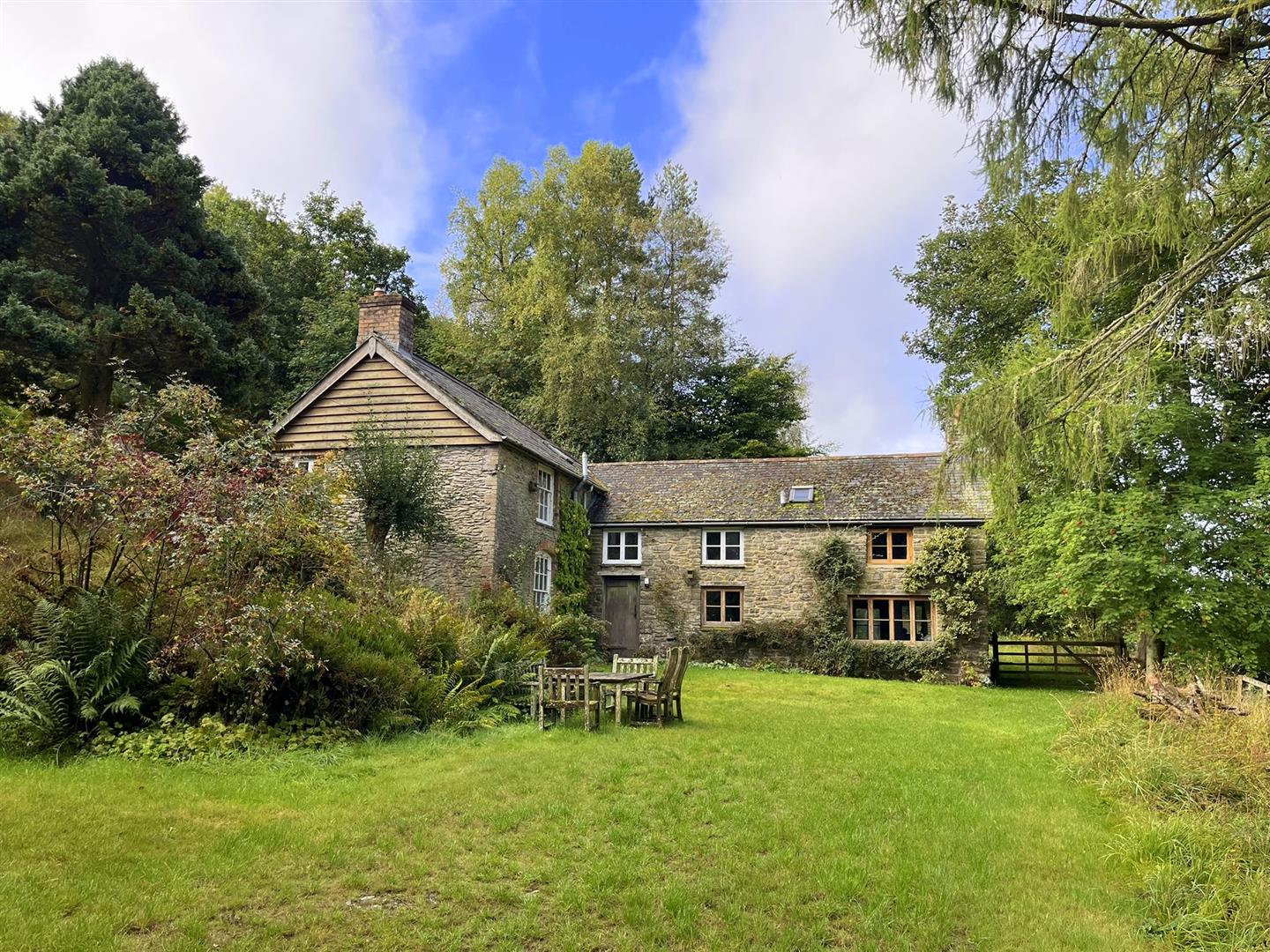 Property for Sale, To Buy, Estate Agents, Rhayader, Powys
